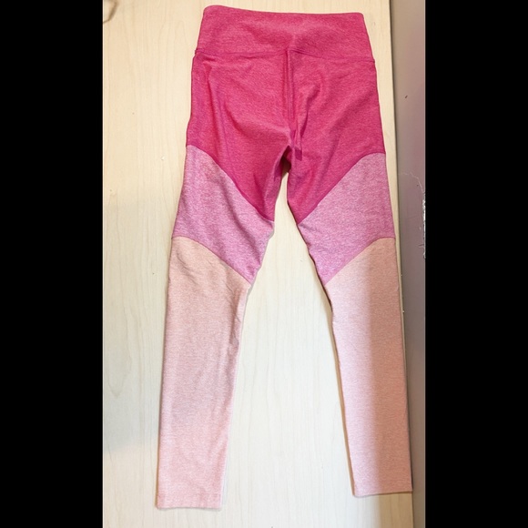Outdoor Voices Paneled Colorblock Leggings - Picture 8 of 10